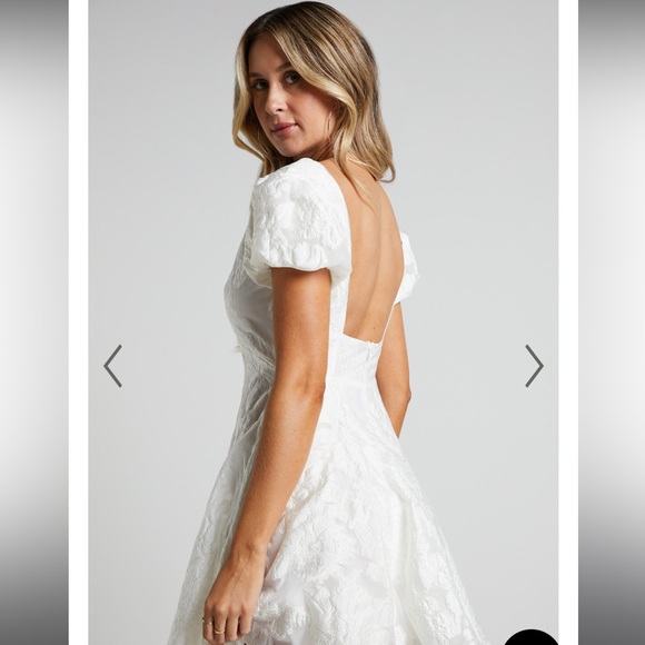 NWT - Showpo white dress in size 2 - Picture 2 of 8